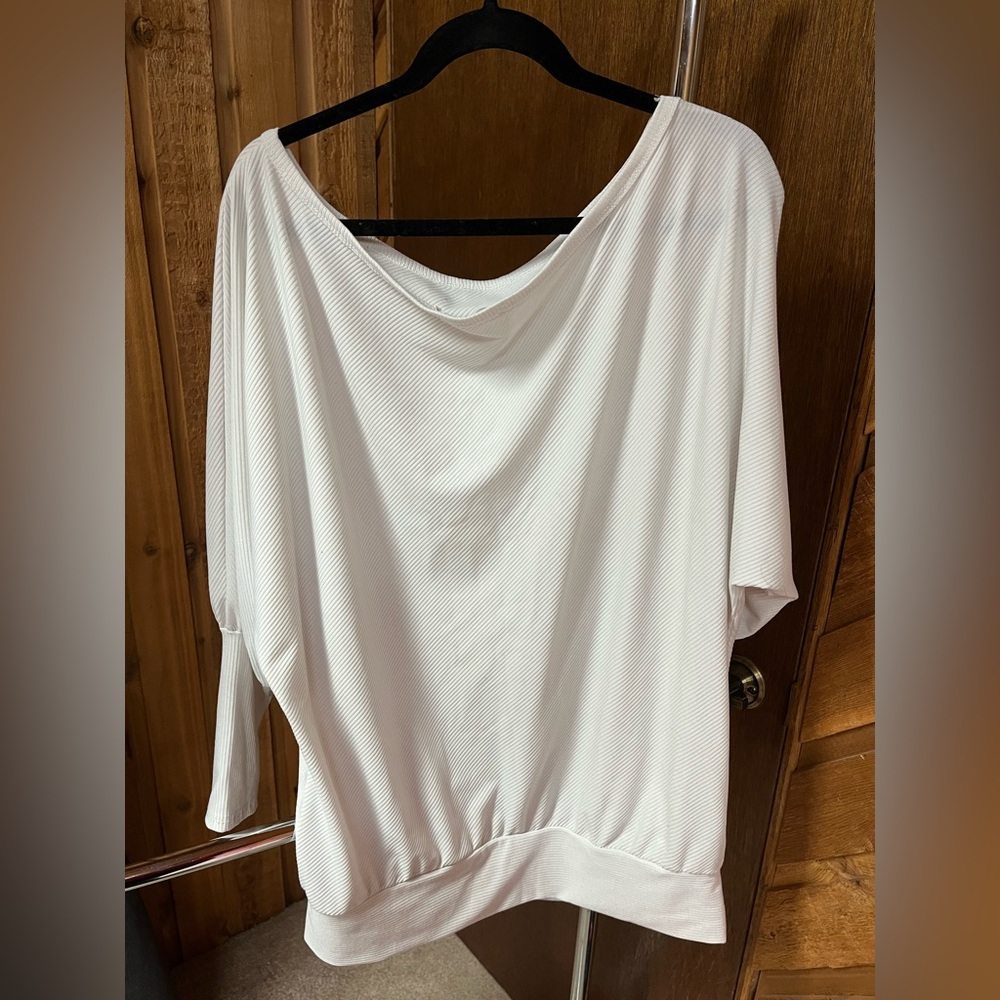 Exlura Womens Blouse size large
